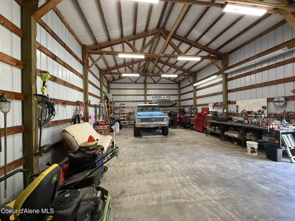 52 Meadowlark Drive Sagle ID 83860