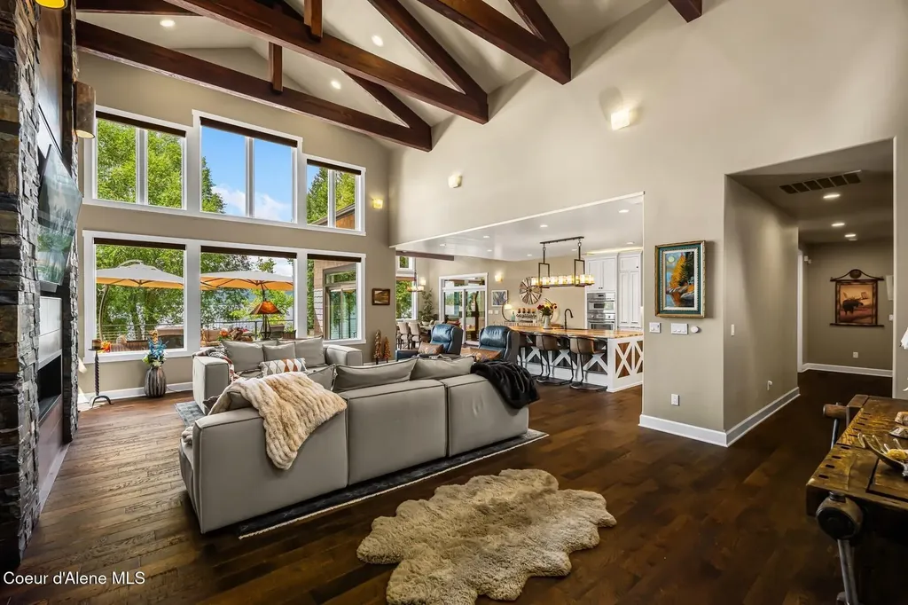 32 Crescent Lane Sagle ID 83860