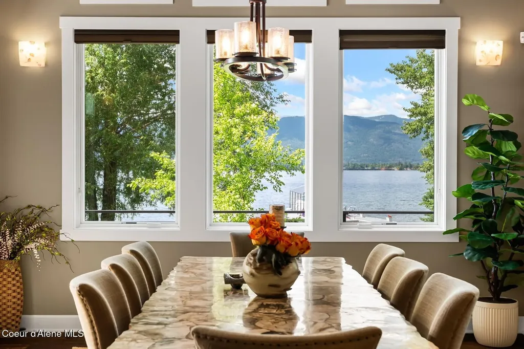 32 Crescent Lane Sagle ID 83860