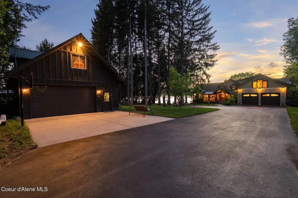 32 Crescent Lane Sagle ID 83860