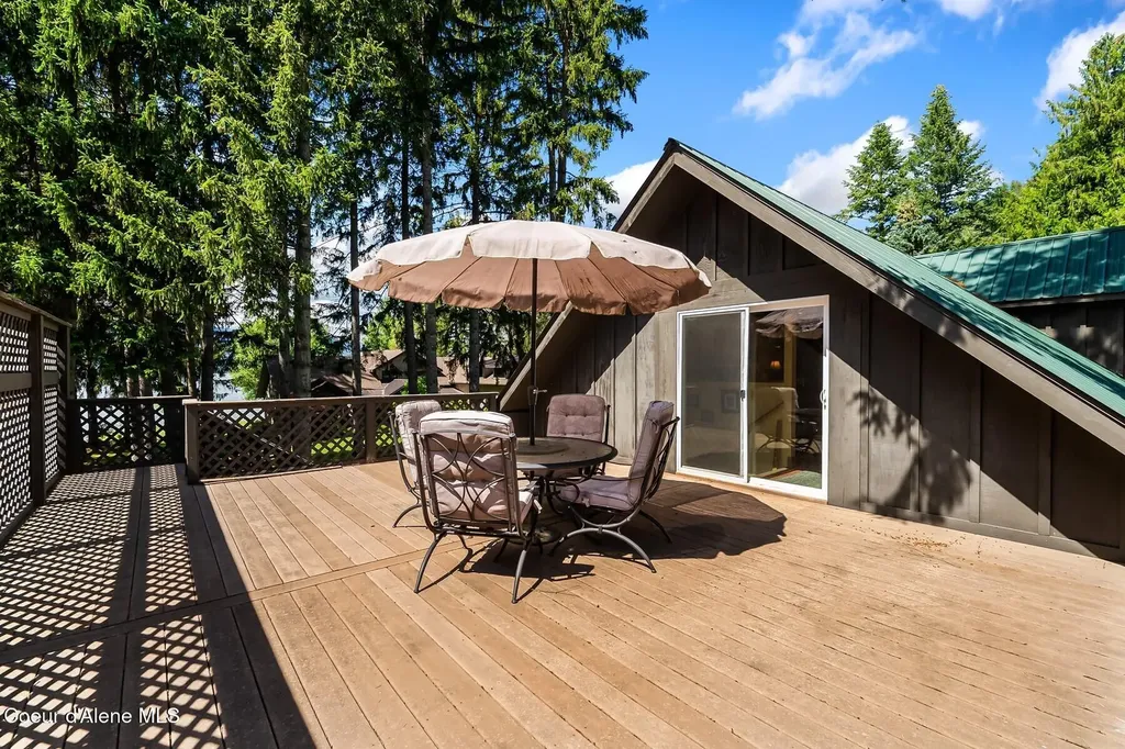 32 Crescent Lane Sagle ID 83860