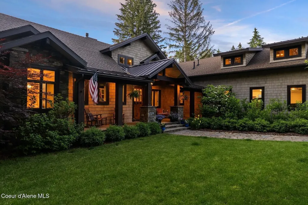 32 Crescent Lane Sagle ID 83860