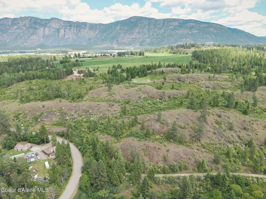 260 Lcdr Fred Eskew Lane Bonners Ferry ID 83805