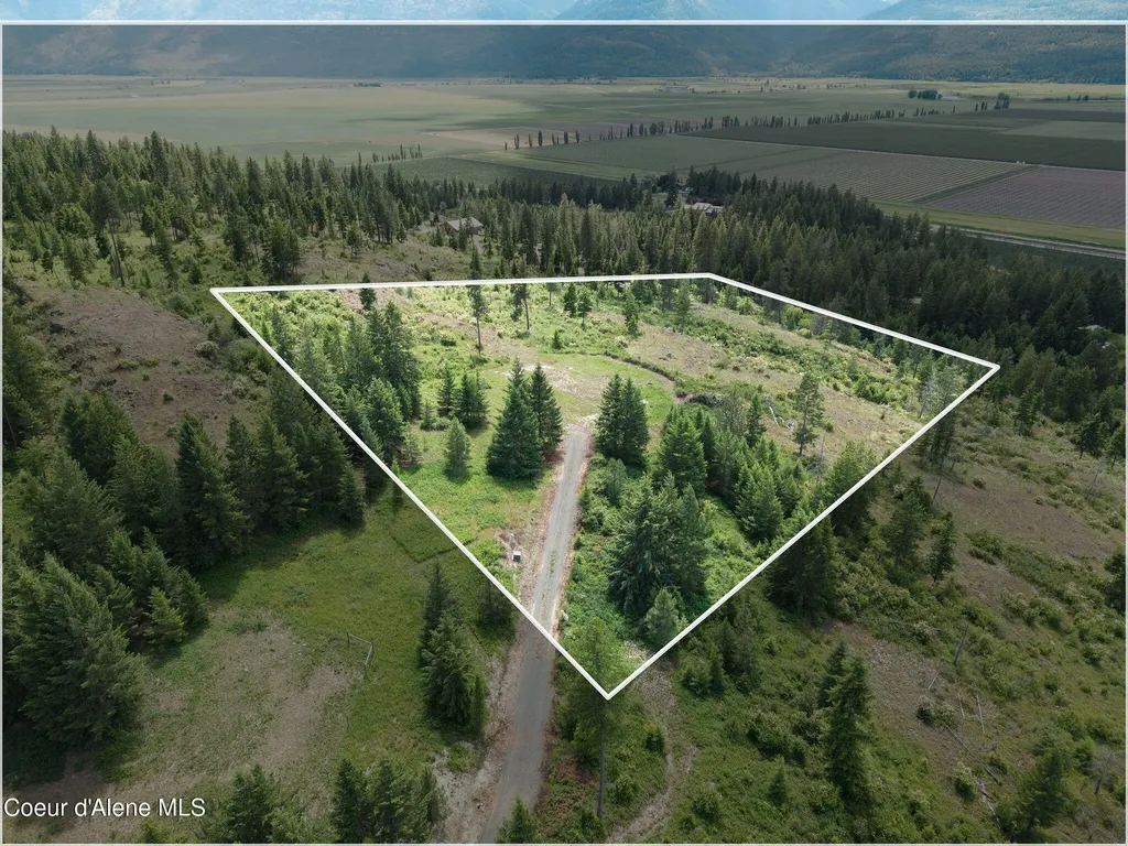 260 Lcdr Fred Eskew Lane Bonners Ferry ID 83805