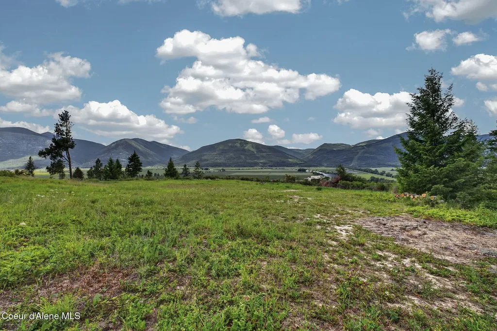 260 Lcdr Fred Eskew Lane Bonners Ferry ID 83805