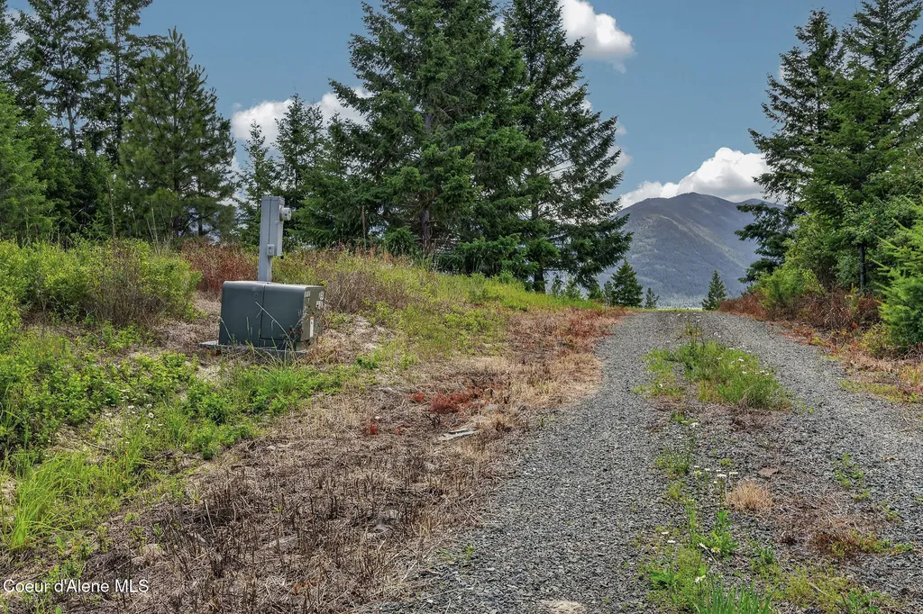 260 Lcdr Fred Eskew Lane Bonners Ferry ID 83805