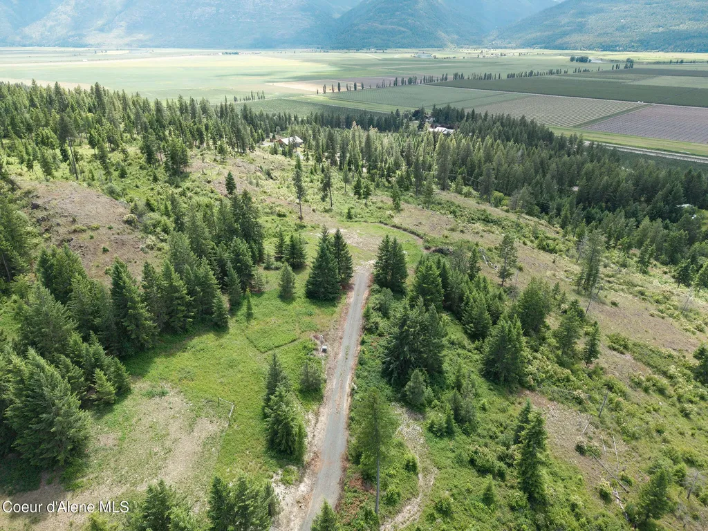 260 Lcdr Fred Eskew Lane Bonners Ferry ID 83805