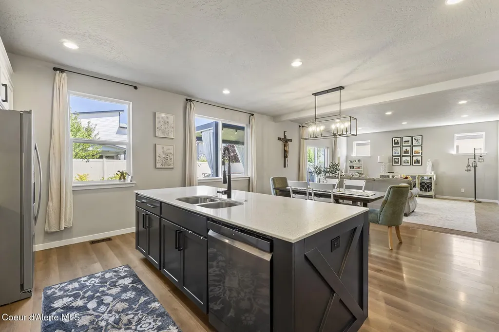 230 N Olivewood Lane Post Falls ID 83854
