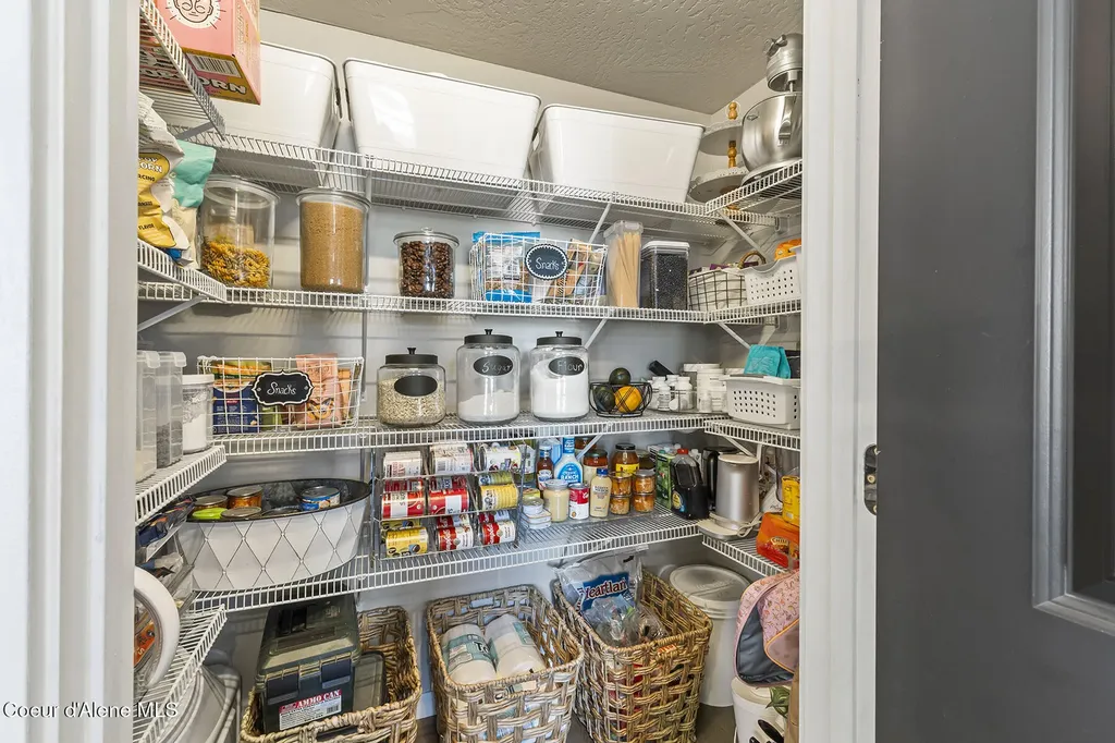 230 N Olivewood Lane Post Falls ID 83854