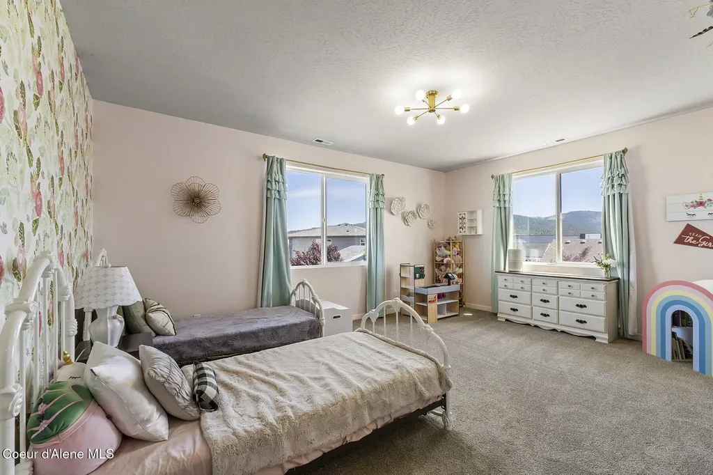 230 N Olivewood Lane Post Falls ID 83854