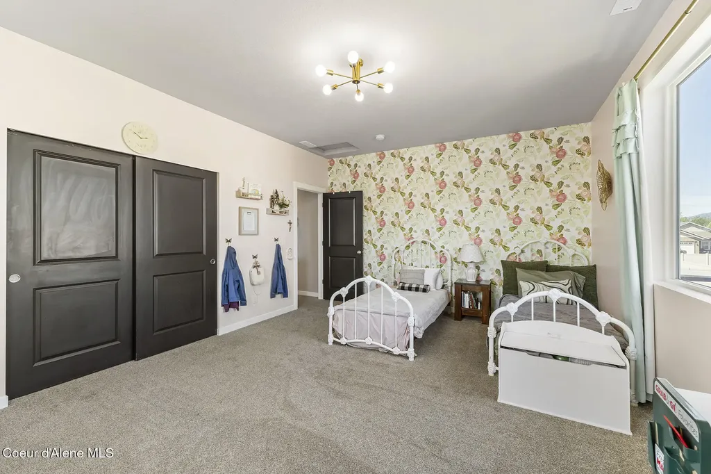 230 N Olivewood Lane Post Falls ID 83854