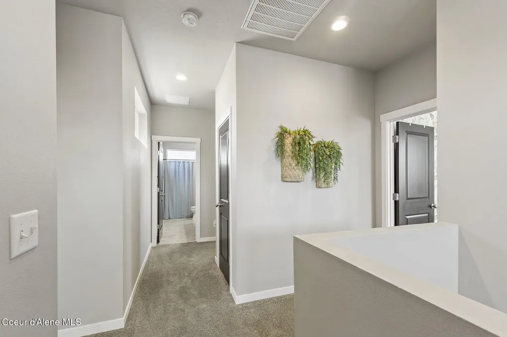 230 N Olivewood Lane Post Falls ID 83854