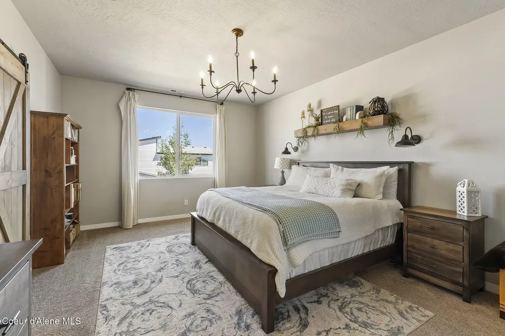 230 N Olivewood Lane Post Falls ID 83854