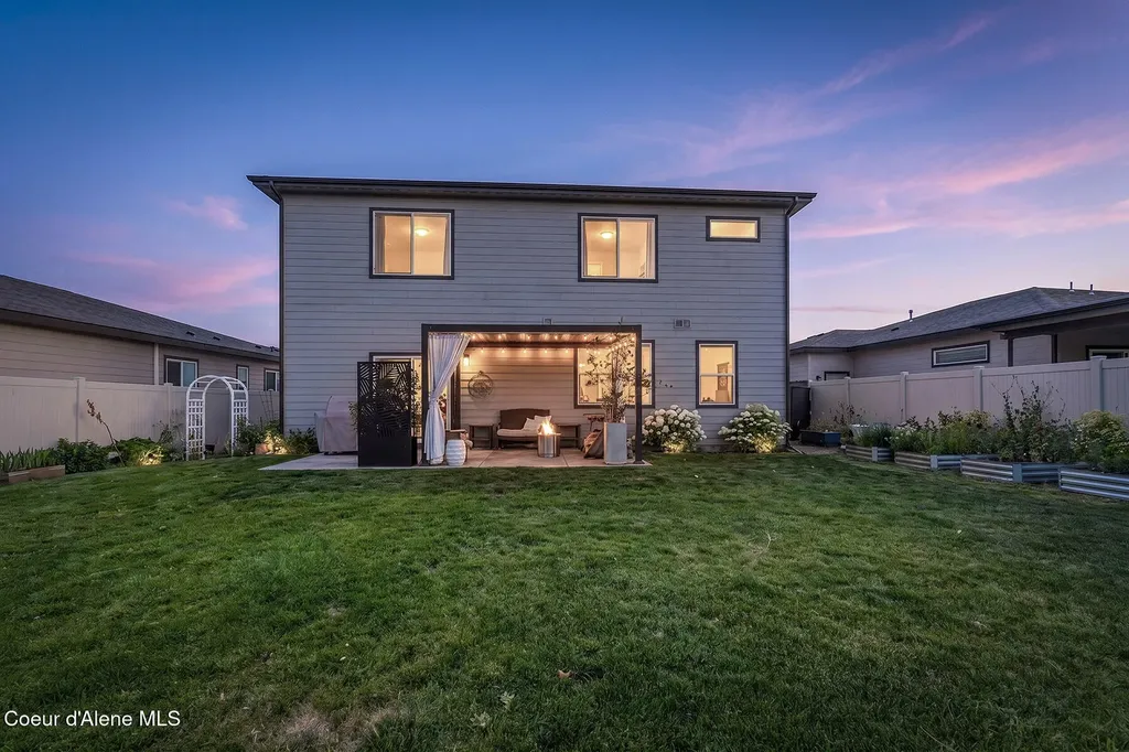 230 N Olivewood Lane Post Falls ID 83854