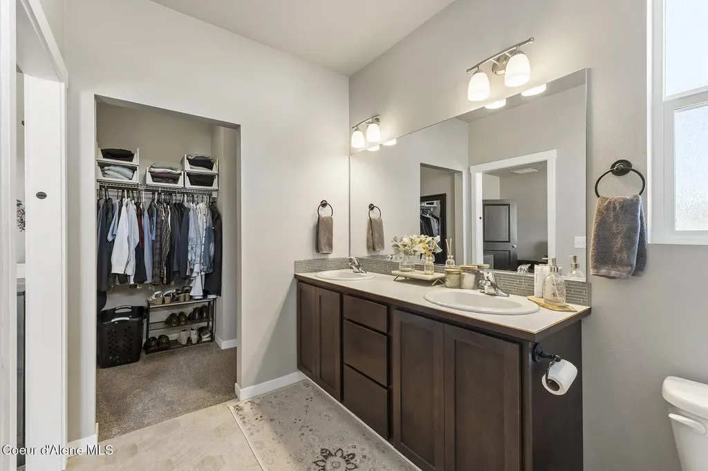 230 N Olivewood Lane Post Falls ID 83854