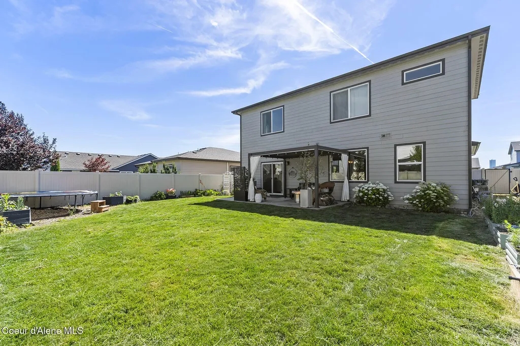 230 N Olivewood Lane Post Falls ID 83854