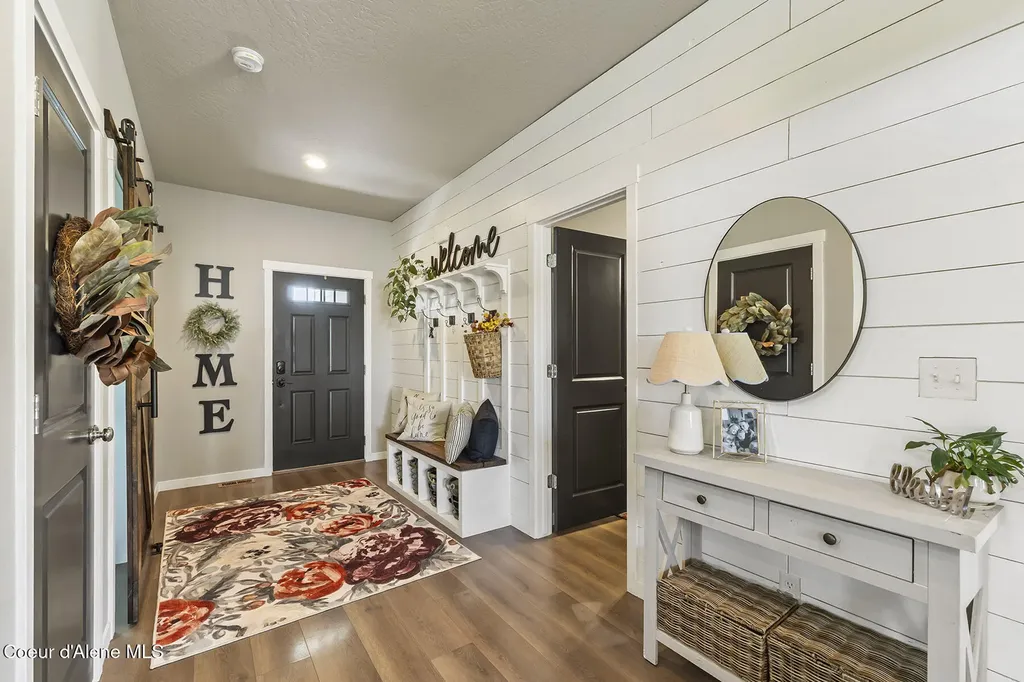 230 N Olivewood Lane Post Falls ID 83854