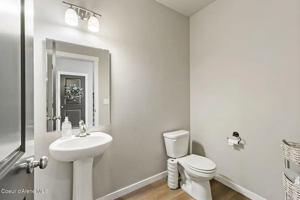 230 N Olivewood Lane Post Falls ID 83854