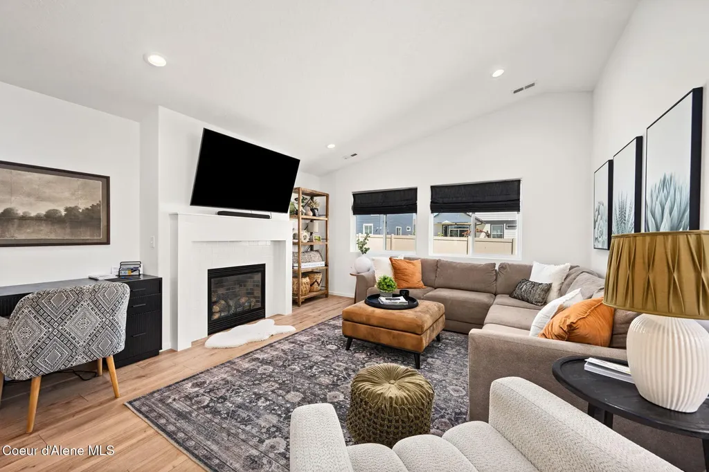10521 N Belgrave Loop Hayden ID 83835