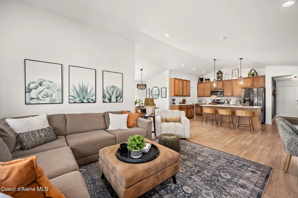 10521 N Belgrave Loop Hayden ID 83835