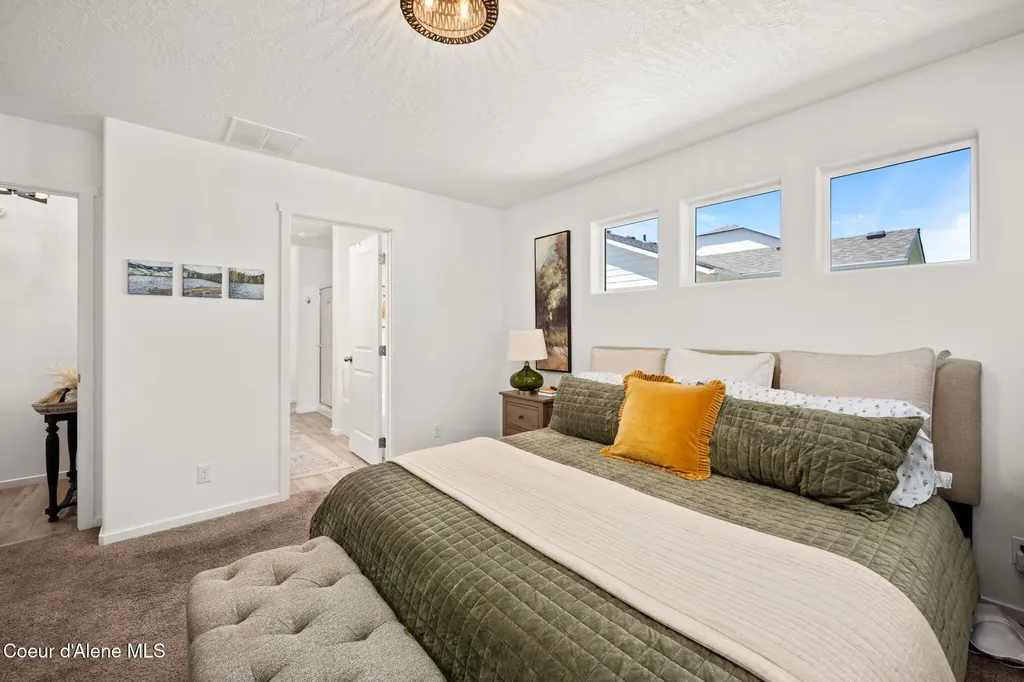 10521 N Belgrave Loop Hayden ID 83835