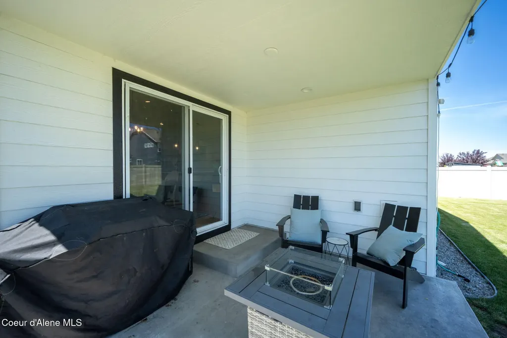 10521 N Belgrave Loop Hayden ID 83835