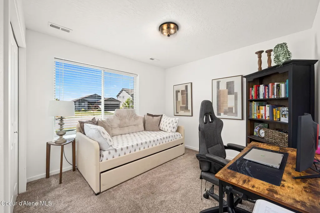 10521 N Belgrave Loop Hayden ID 83835