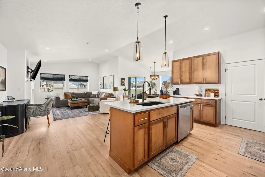 10521 N Belgrave Loop Hayden ID 83835