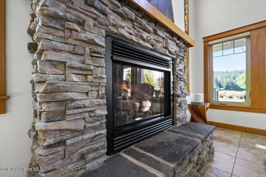 4157 W Shoreview Lane Coeur D'alene ID 83814