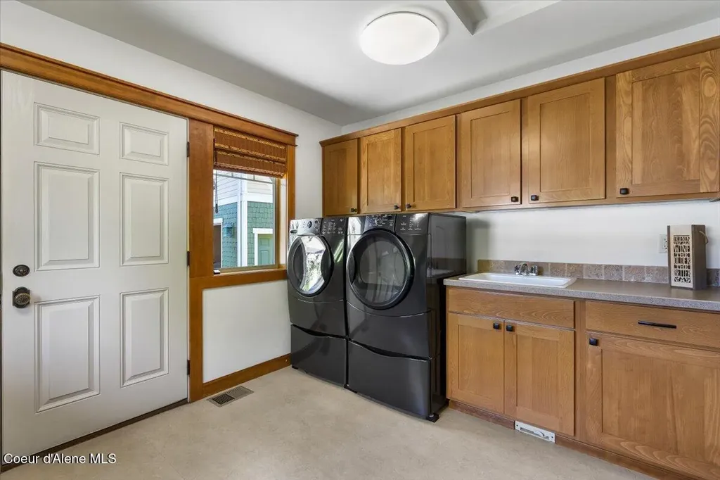 4157 W Shoreview Lane Coeur D'alene ID 83814