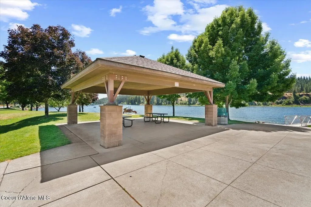 4157 W Shoreview Lane Coeur D'alene ID 83814