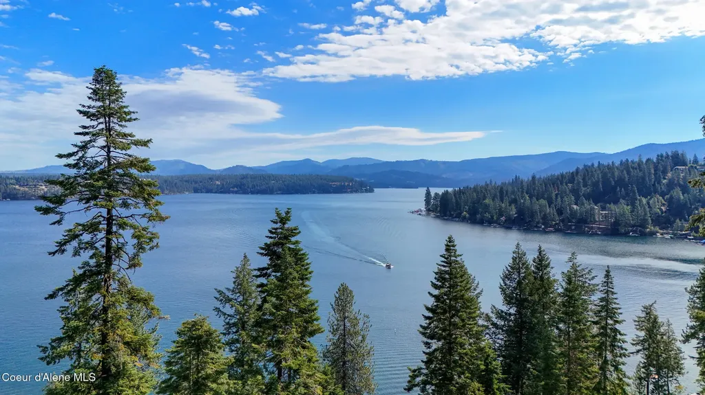 3122 & 3146 E Upper Hayden Lake Road Hayden ID 83835