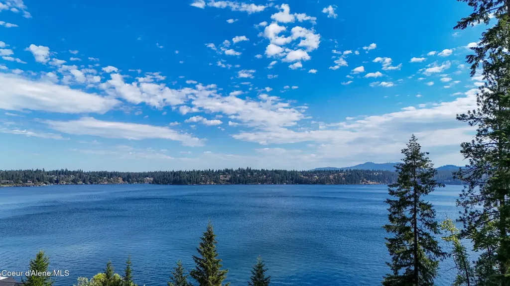 3122 & 3146 E Upper Hayden Lake Road Hayden ID 83835