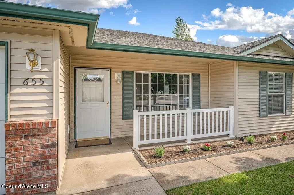 655 E Tiger Avenue Post Falls ID 83854