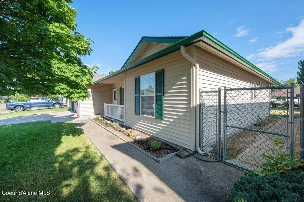 655 E Tiger Avenue Post Falls ID 83854