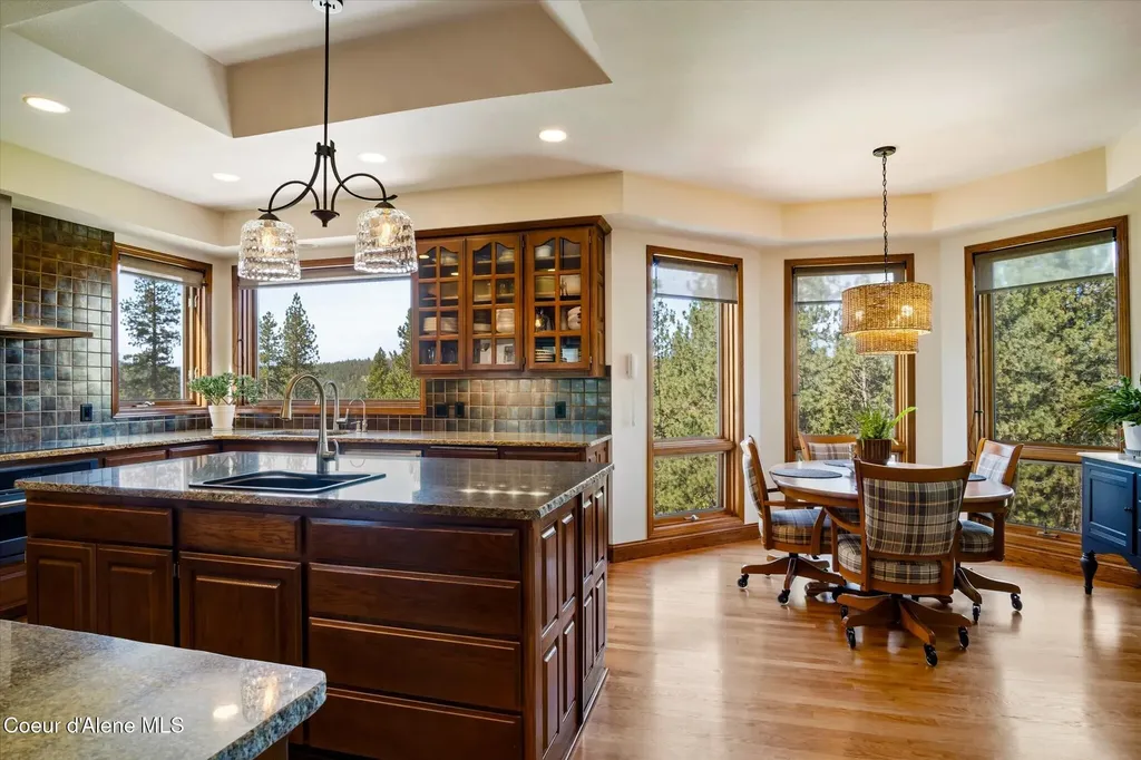 18634 W Quail Lane Post Falls ID 83854