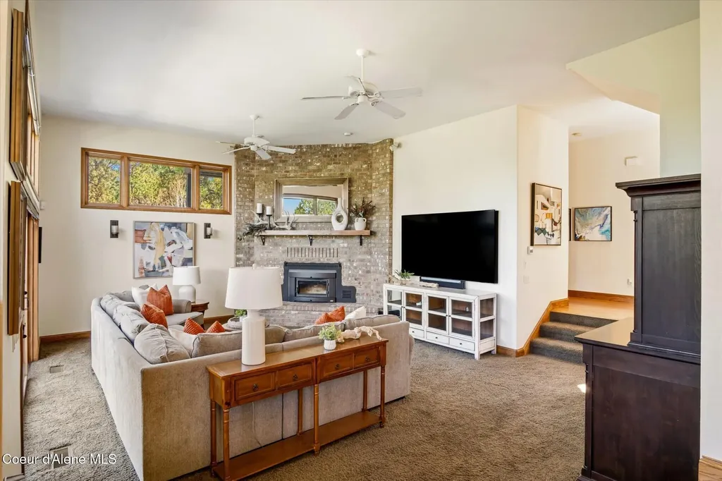 18634 W Quail Lane Post Falls ID 83854