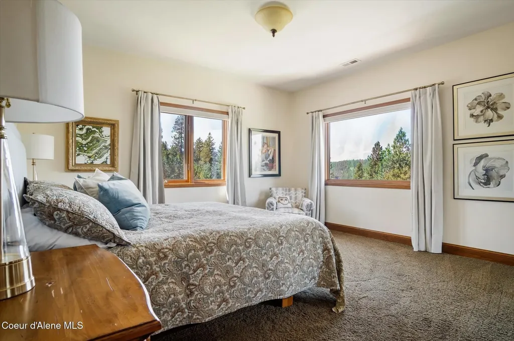 18634 W Quail Lane Post Falls ID 83854