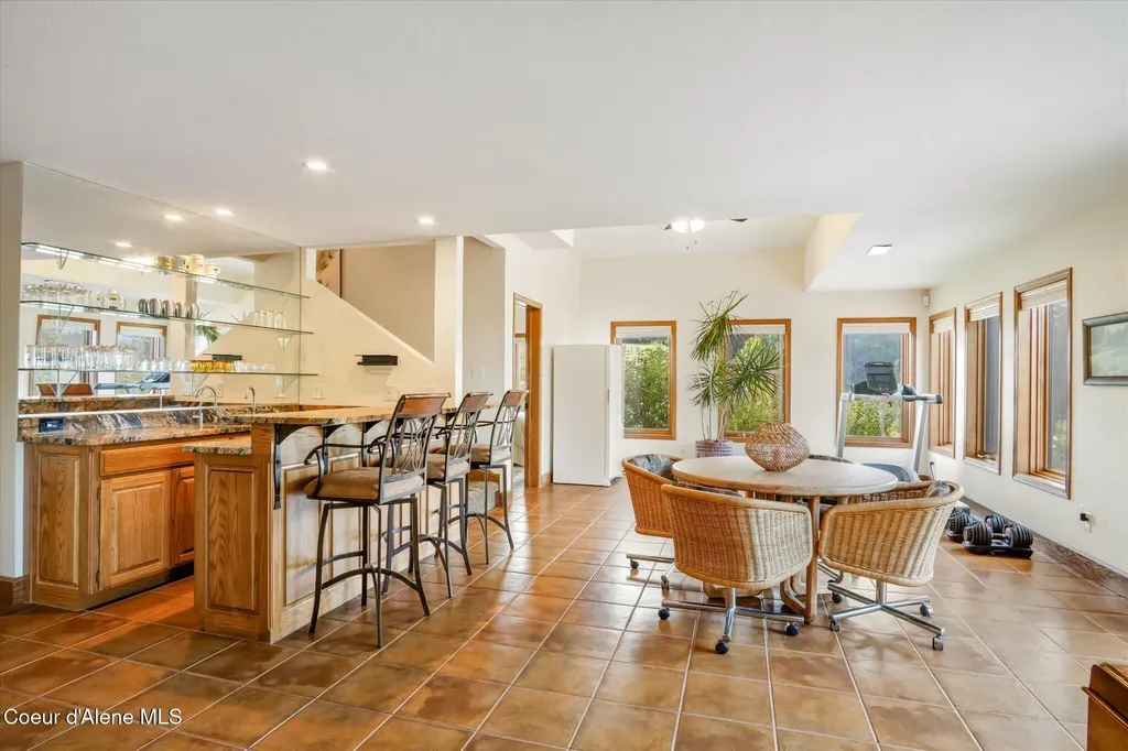 18634 W Quail Lane Post Falls ID 83854