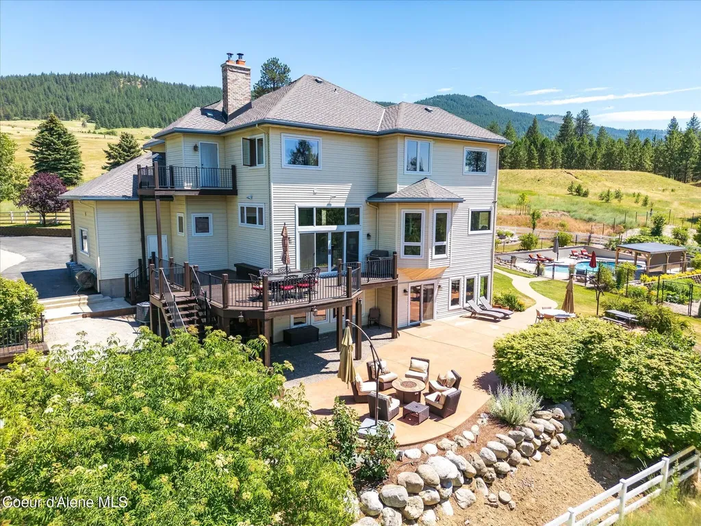 18634 W Quail Lane Post Falls ID 83854