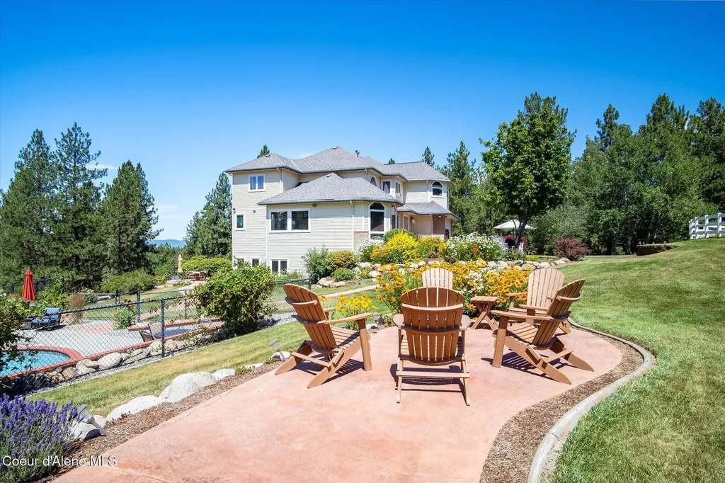 18634 W Quail Lane Post Falls ID 83854