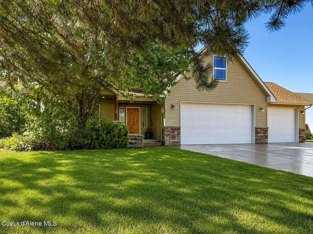 2729 W Porthill Court Hayden ID 83835