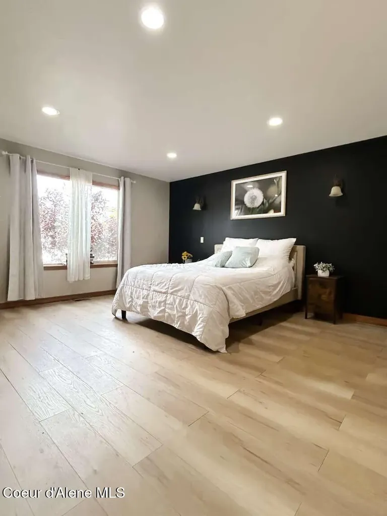 2729 W Porthill Court Hayden ID 83835