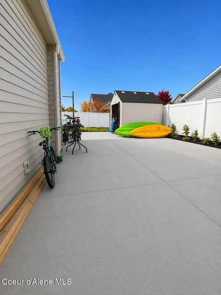 2729 W Porthill Court Hayden ID 83835