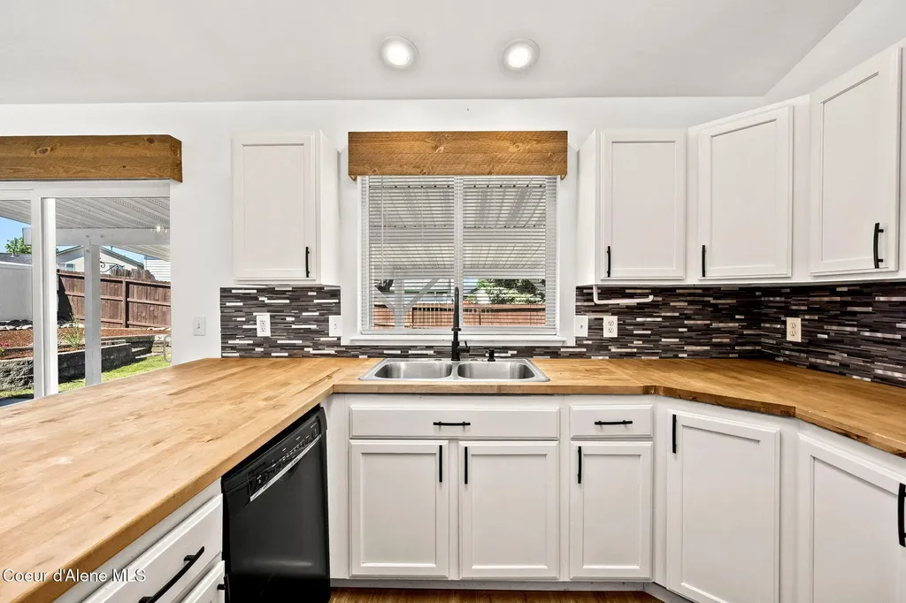 3795 N Graphite Court Post Falls ID 83854