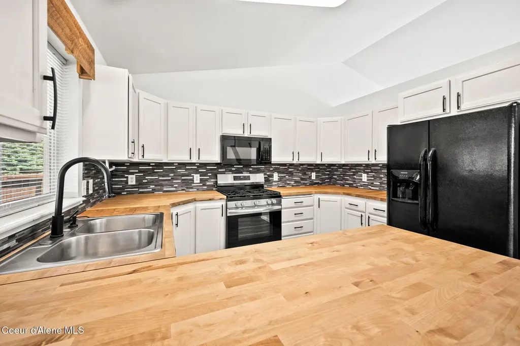 3795 N Graphite Court Post Falls ID 83854