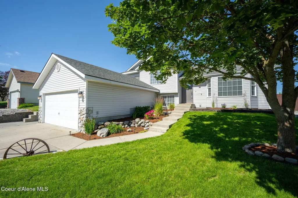 3795 N Graphite Court Post Falls ID 83854