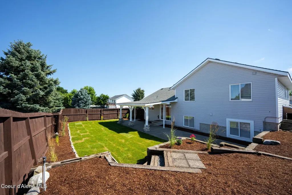 3795 N Graphite Court Post Falls ID 83854