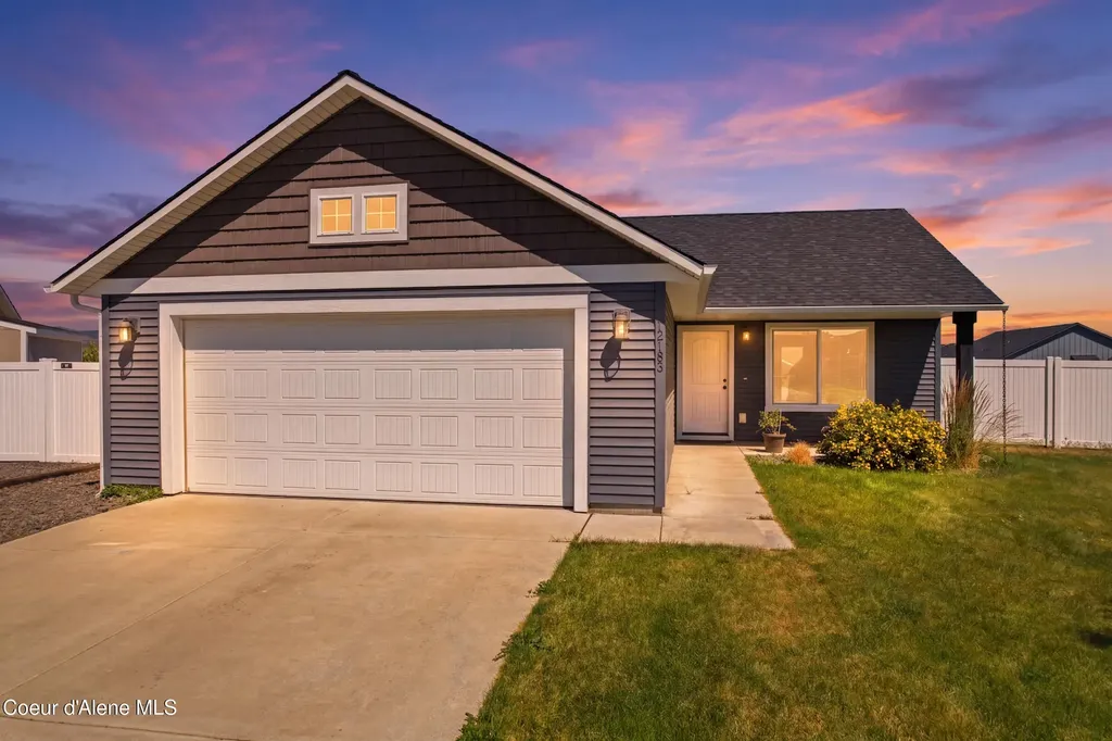 12183 N Gipper Loop Rathdrum ID 83858