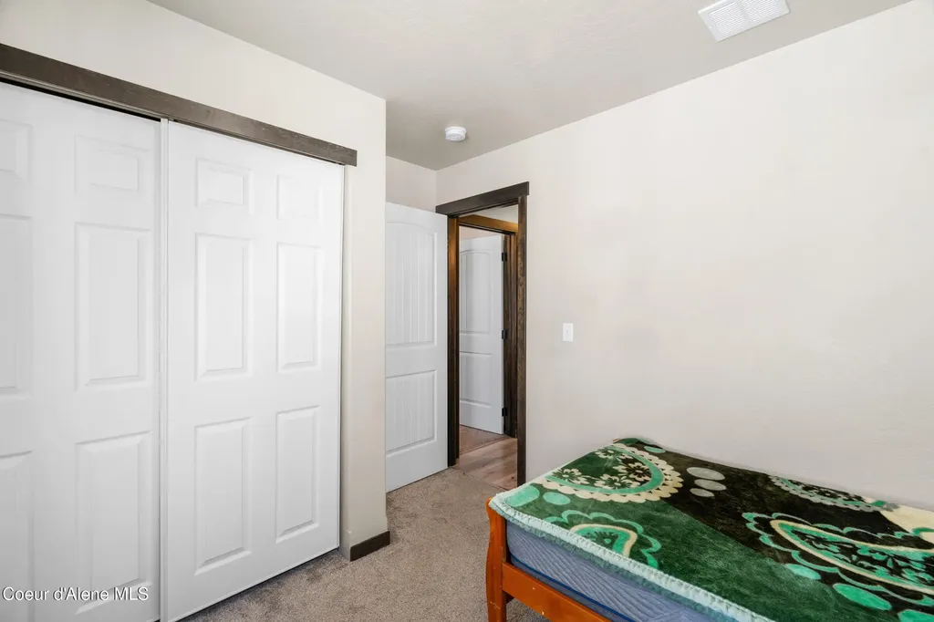 12183 N Gipper Loop Rathdrum ID 83858